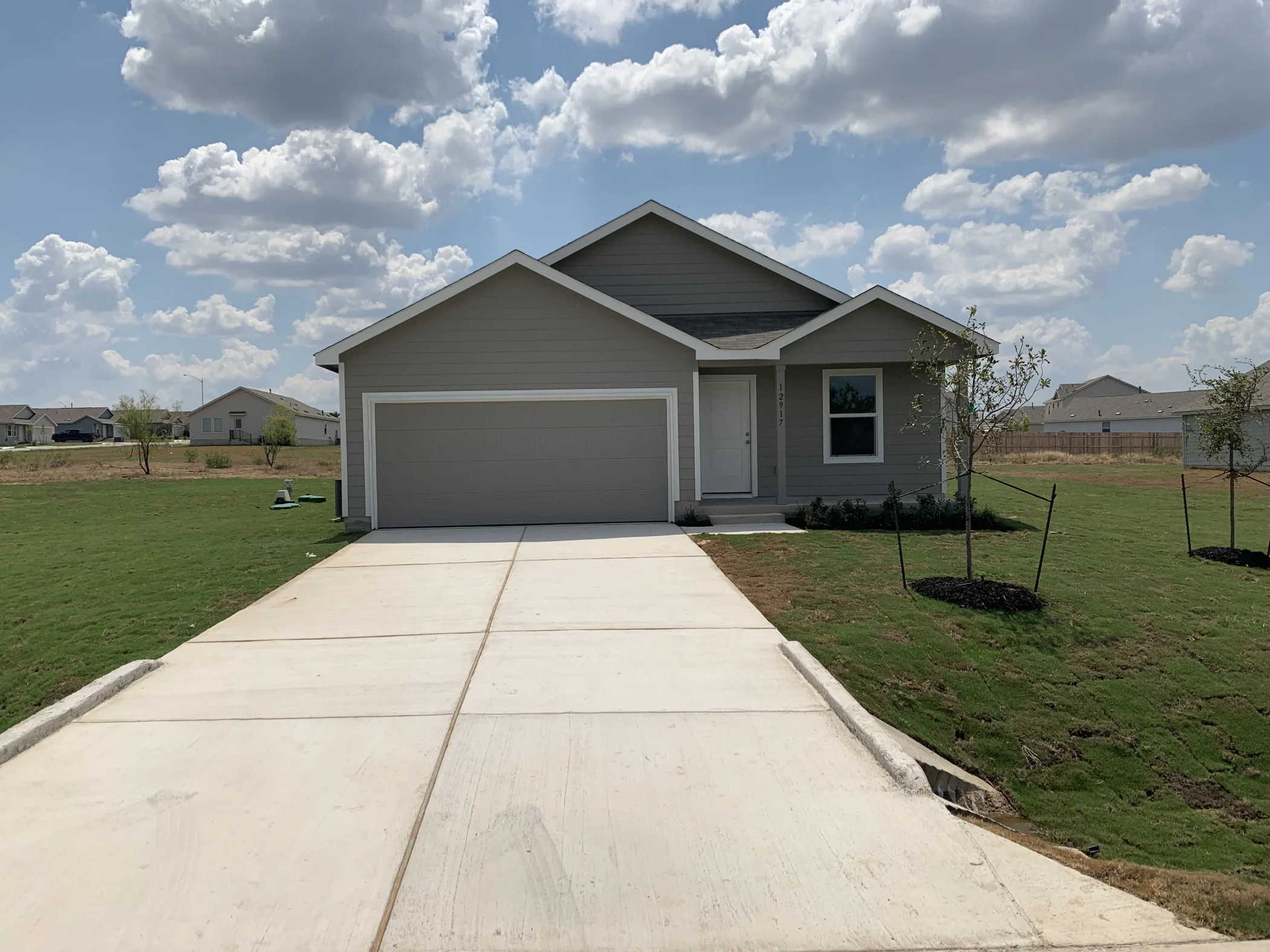 12917 Eastland Front