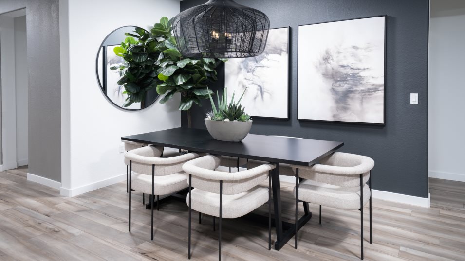 Res 2138 dining area