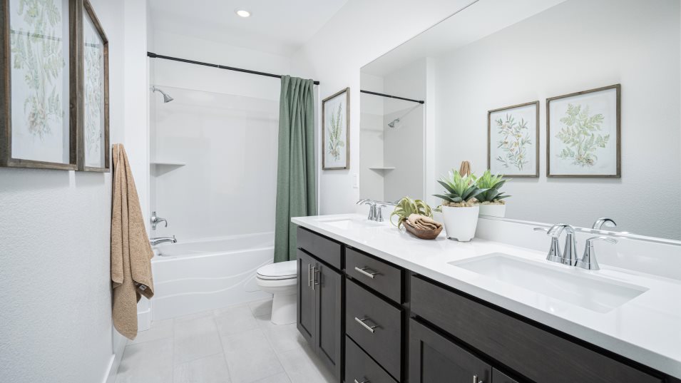 Residence 1632 Bathroom 2