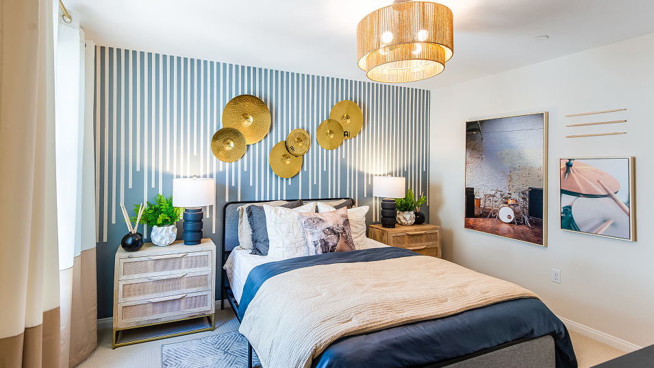 Runway Renaissance Res3 Bed2 2of3 F2