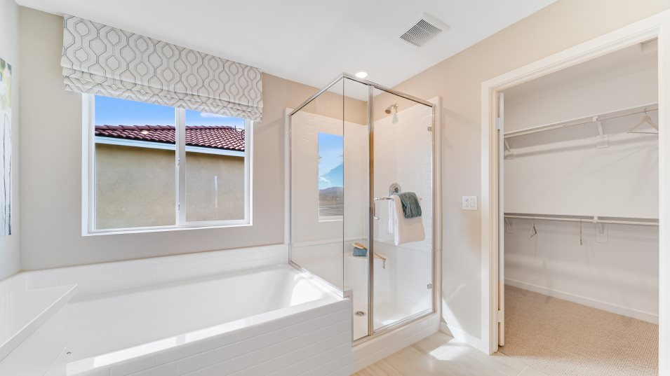 Sierra Crest Groves Res 2 owners bath