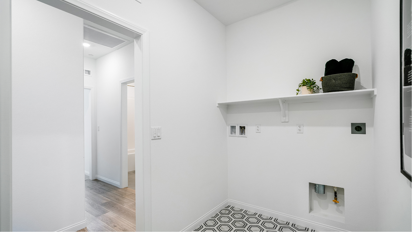 Palencia Espana Res1 Laundry 1of2 F1