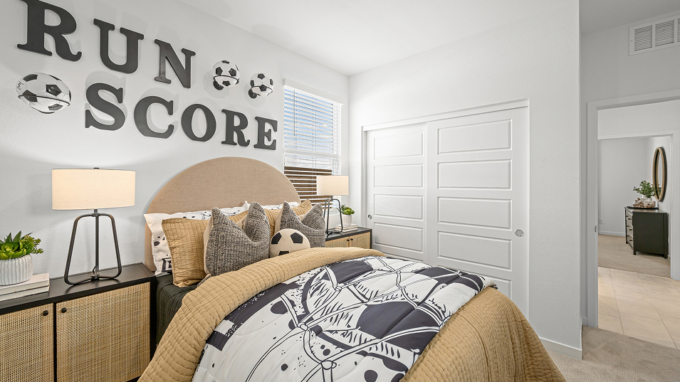 2469 Pioneer Bed2 2of2 F1