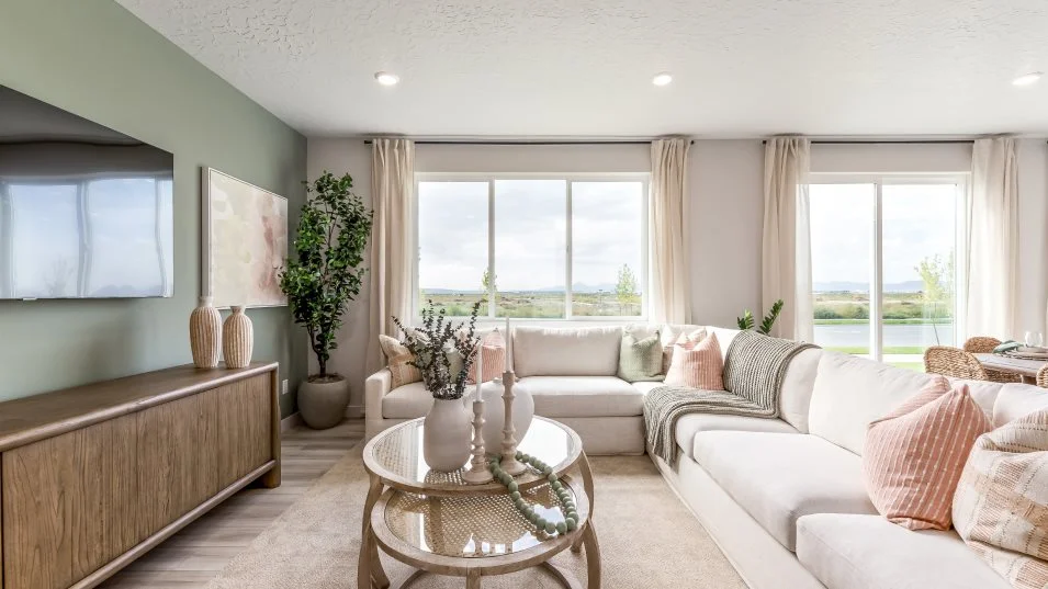 Mesa Family Room