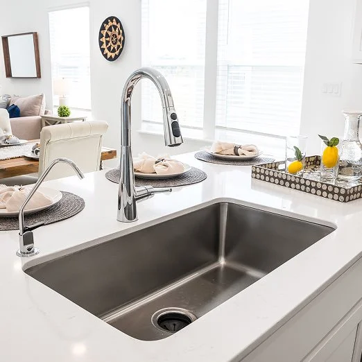 Halle plan kitchen