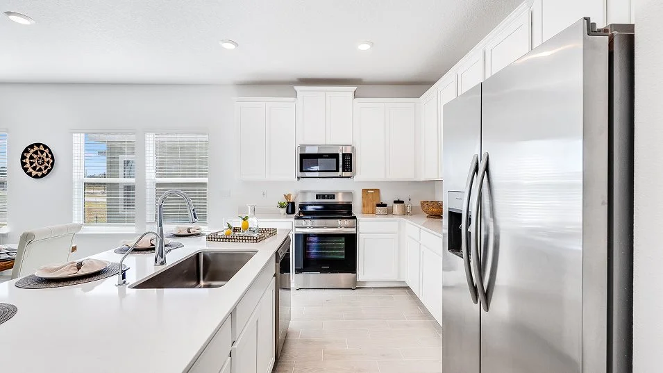 Halle plan kitchen