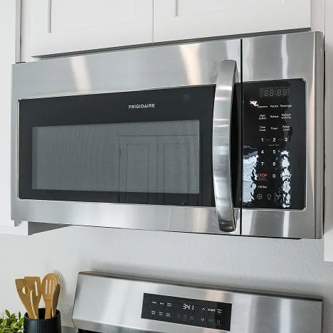 Halle plan kitchen
