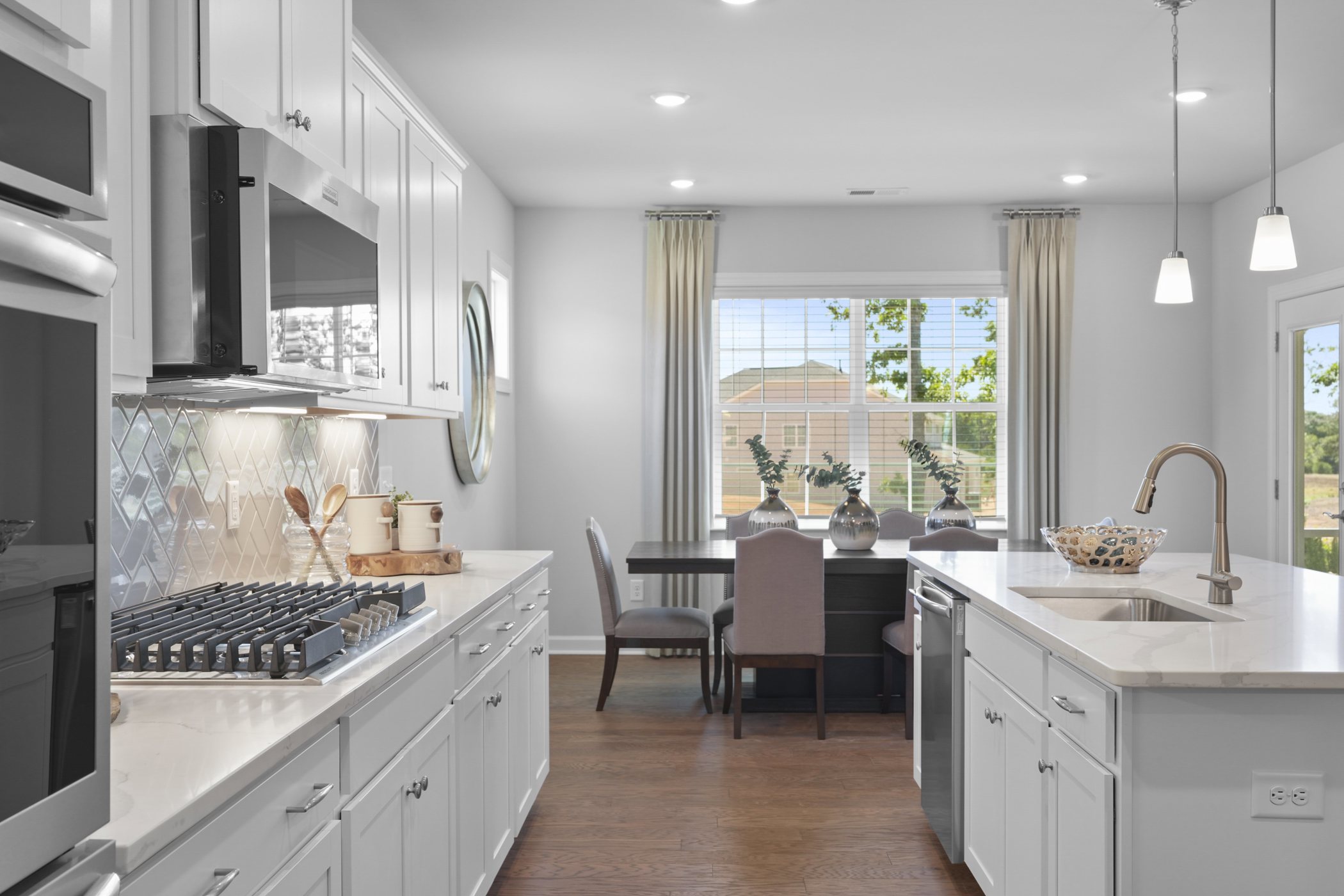 Highland Colony Estates Franklin Kitchen 5of7