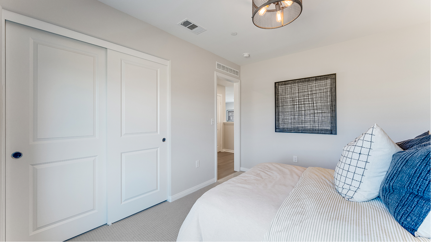 Tailwind Renaissance Res3 Bed3 2of2 F2