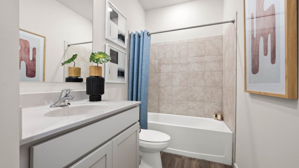 Hanover Bathroom 2