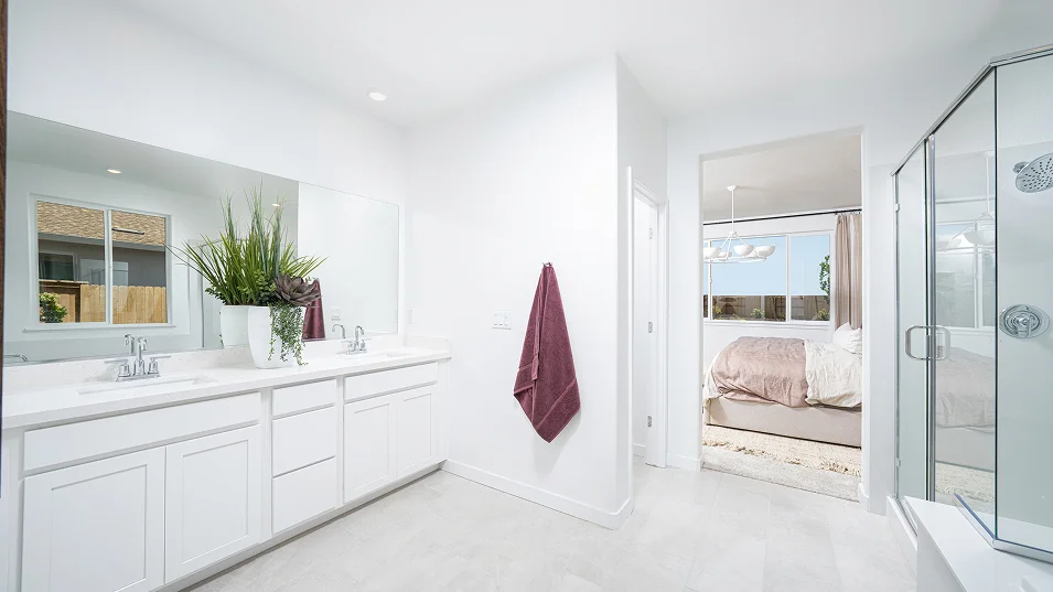 071525 Azure The Preserve Res2127 Owners Bath F1