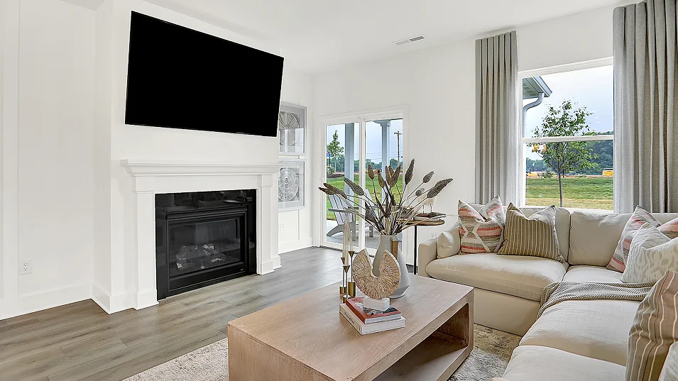 4233 Briarwood Great 1of2 F1 Base2
