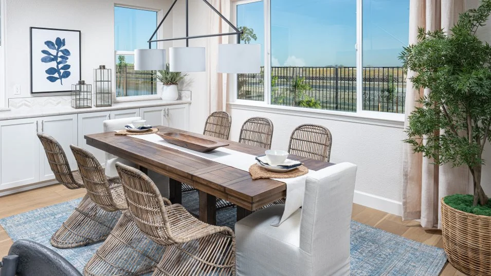 Residence 3180 dining room