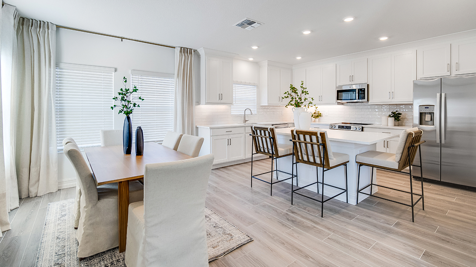 2411 Flagler Dining 1of2 F2 Base3