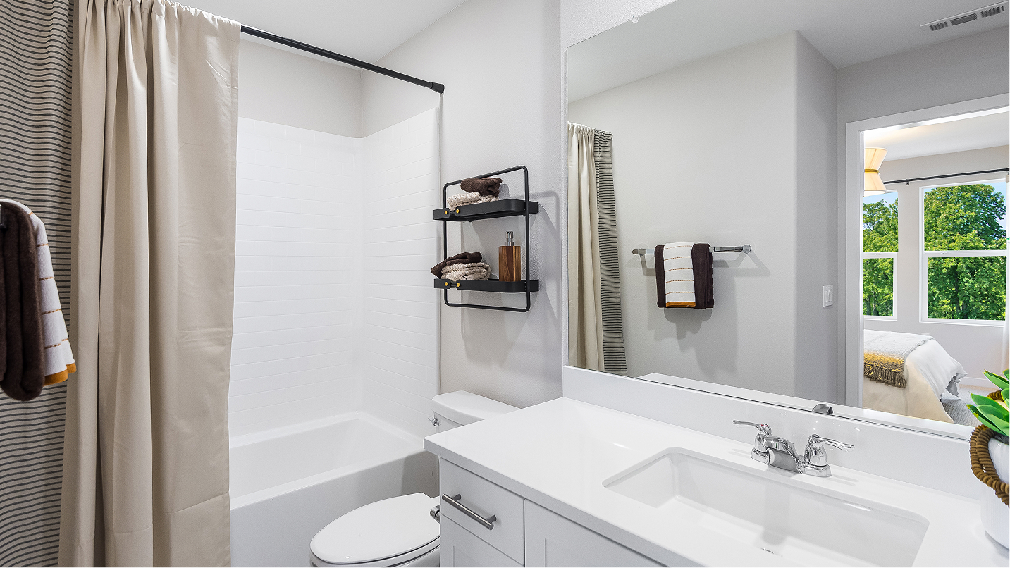 Woodland Sycamore Heights Res2 Bath3 2of2 F1