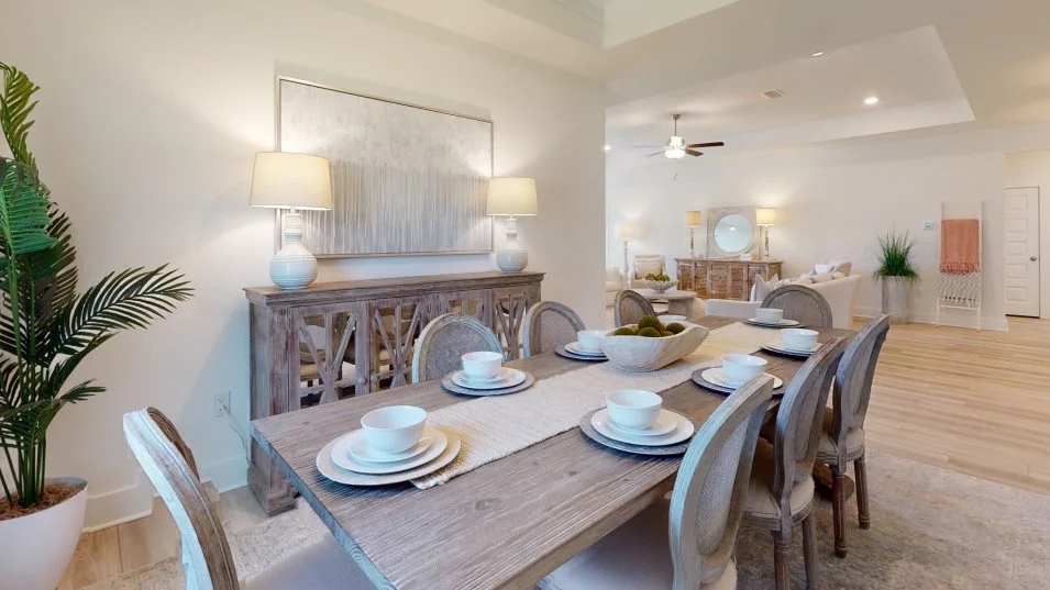 Medallion II Dining Room