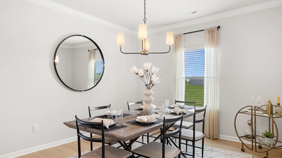 2572 Medallion II Dining 2of3 F1 8 27 25