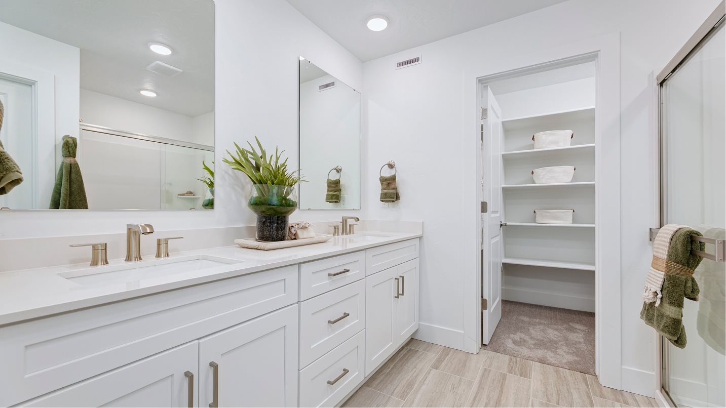Plan 1785 Owners Bath