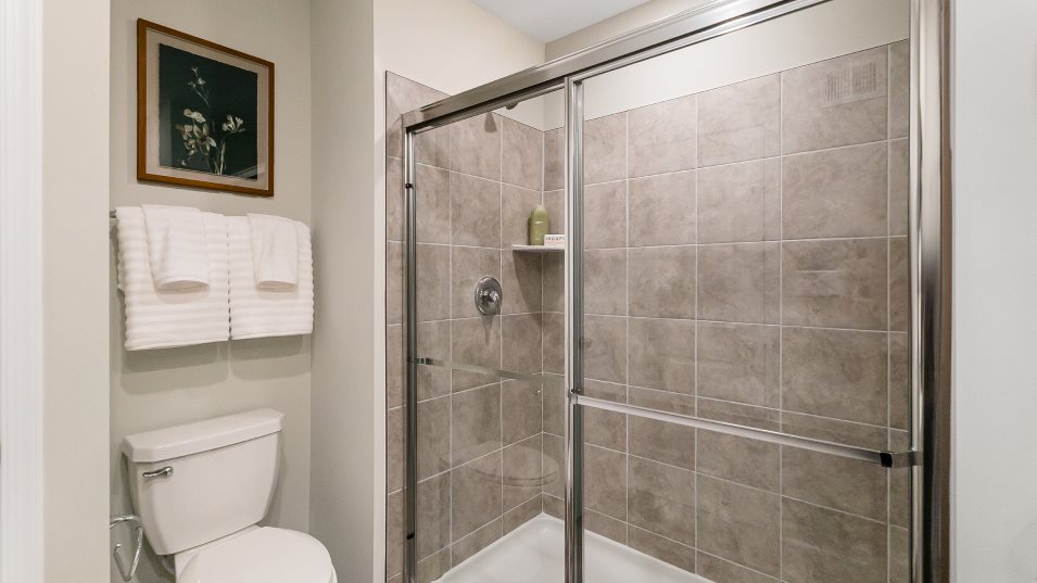 Lancaster Owners Bathroom