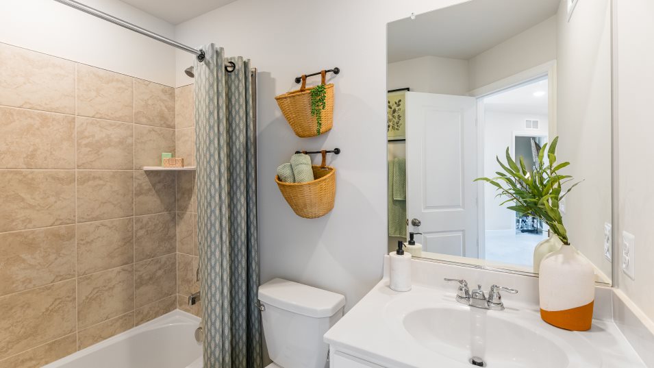 Lancaster Bathroom 2
