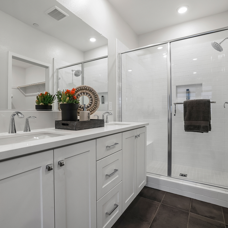 Vista Metro Heights Res1 X Owners Ba 1of2 F3