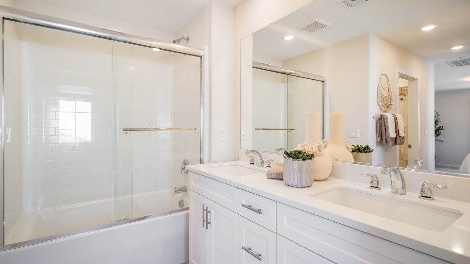 Residence 1 owners bathroom