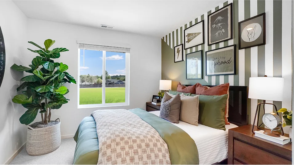 1440 Reece Bed3 1of2 F2