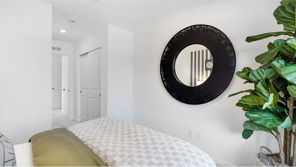 1440 Reece Bed3 2of2 F2