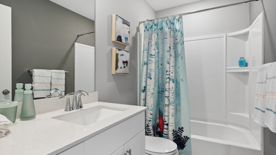 Jefferson Bathroom 2