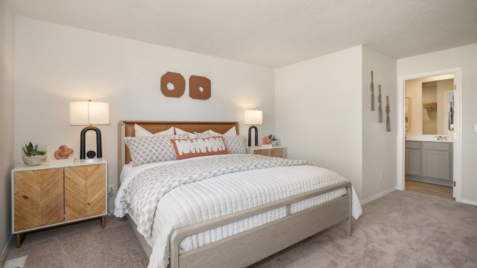Aldrin Owner's Suite 2