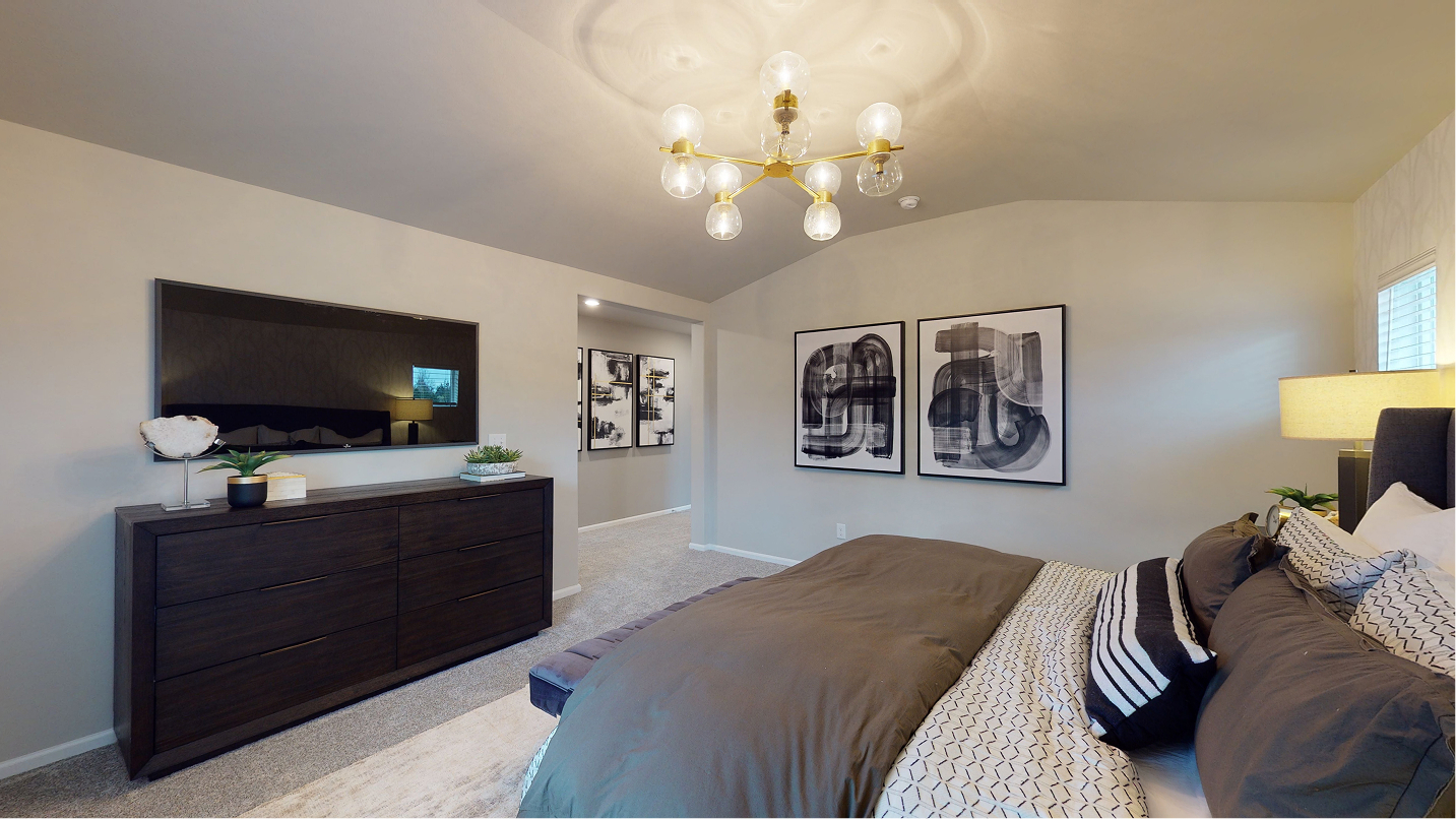 2501 Magnolia Owners Suite 1of2 F2 Base1