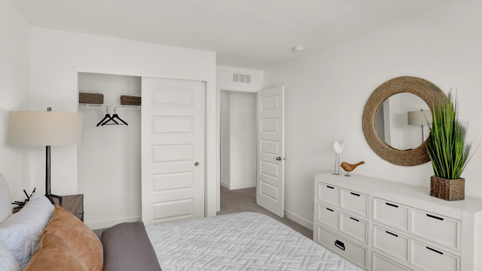 Hansom Bedroom