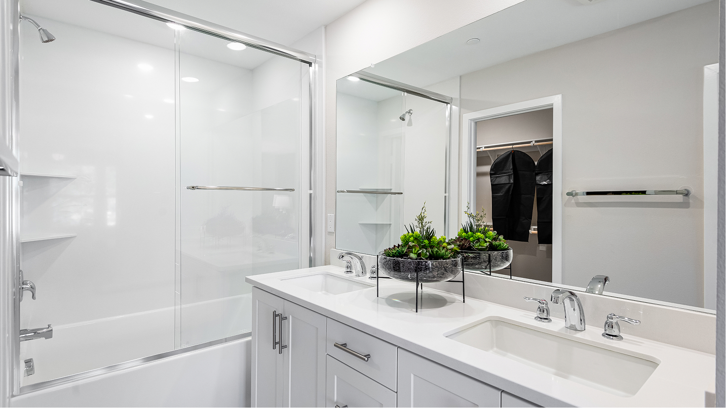 Woodland Sycamore Heights Res2 Owners Bath 1of2 F3