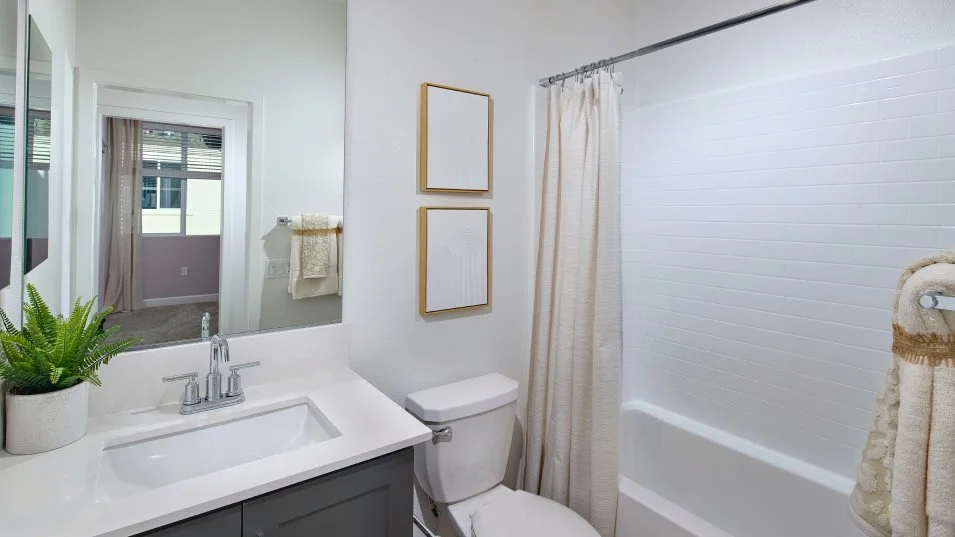Residence 2 Bathroom 2