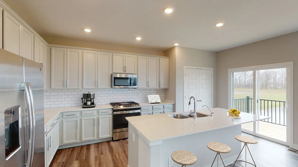 5775 Edinburgh Kitchen 2of2 RT F1