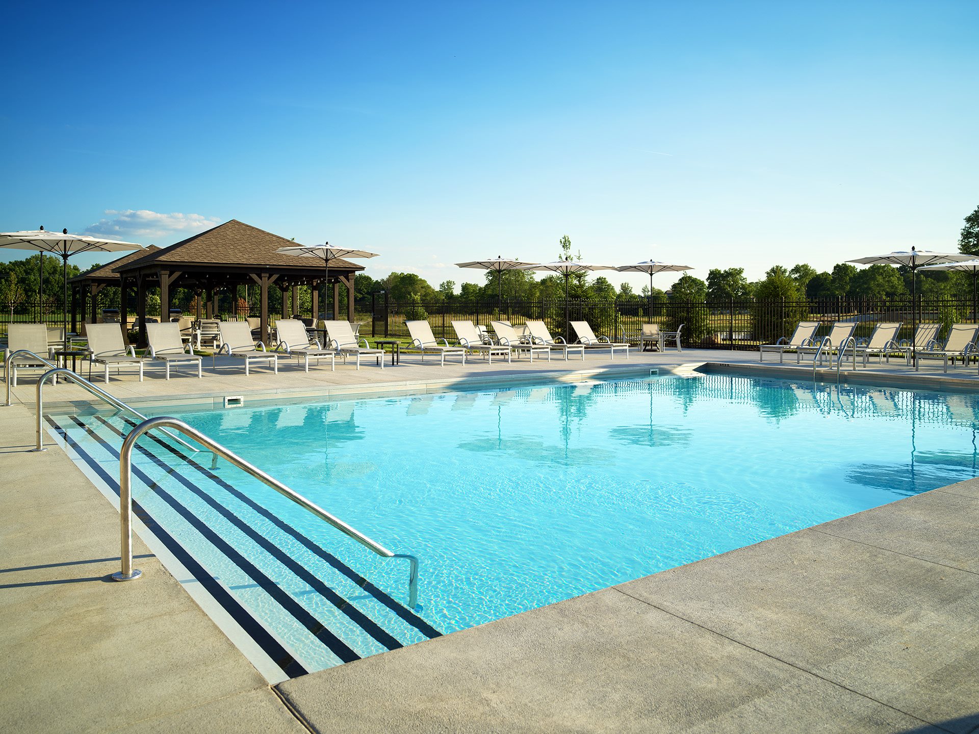 Osborne Trails Clubhouse Pool Day Exterior 03