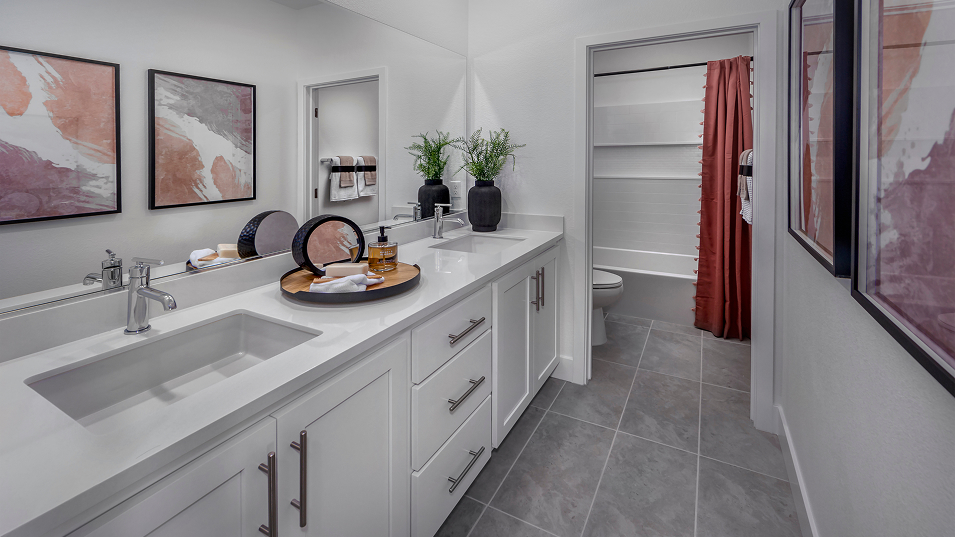 Maggiore Lakeshore Res2 Bath2 F2 040925