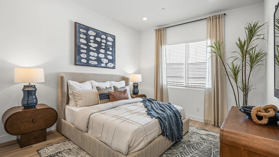 4345 Ganon NG Bed1 2of3 F1 Base2