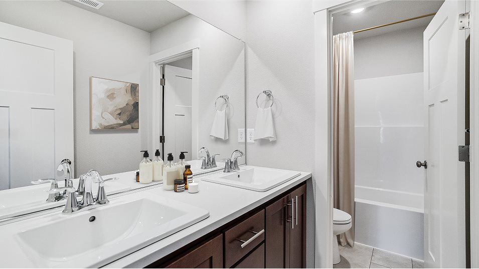 Larview bathroom 2