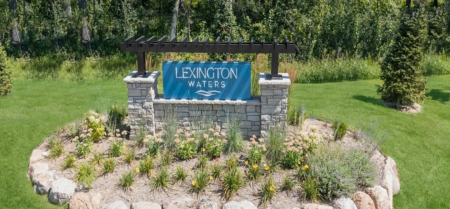 Lexington Waters Amenity Monument