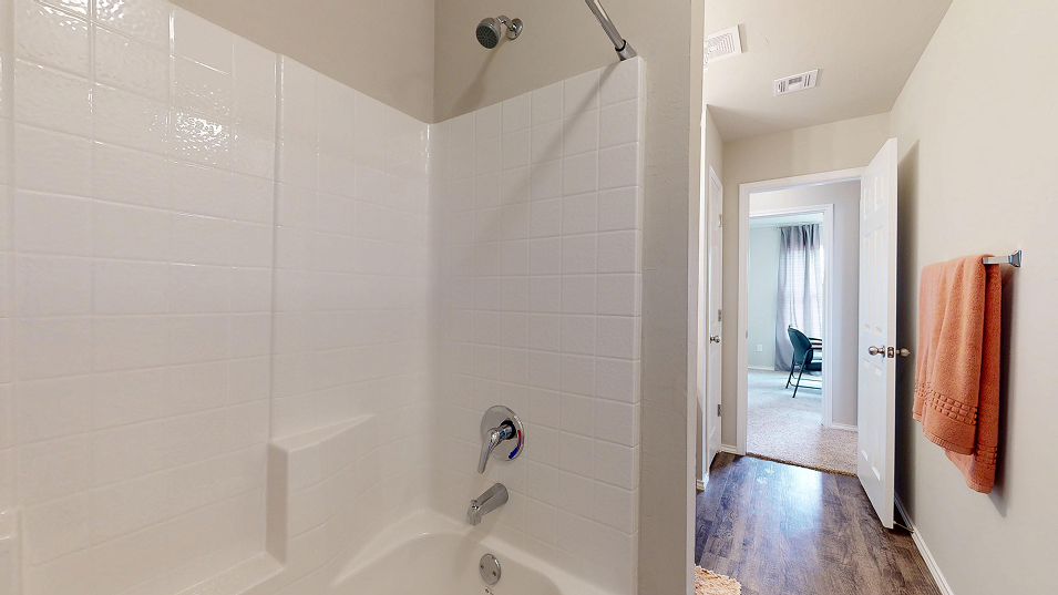 Taylor Core M050 Magnolia Bath2 2of2 Matterport F1 5 13 25