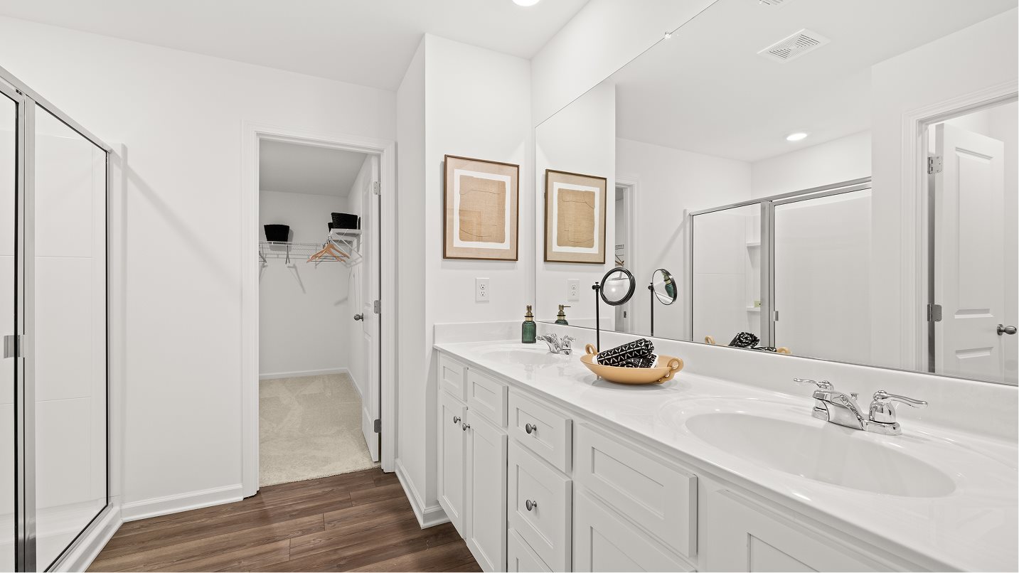 Whitman Owners Bath 2