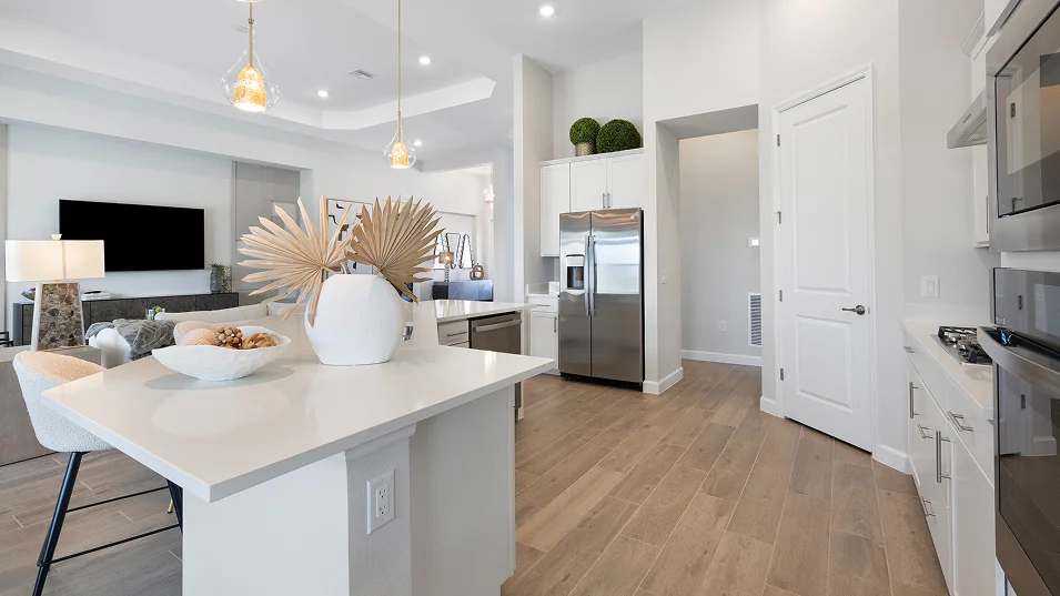 2799 Westwind II Kitchen 2of5 Base2