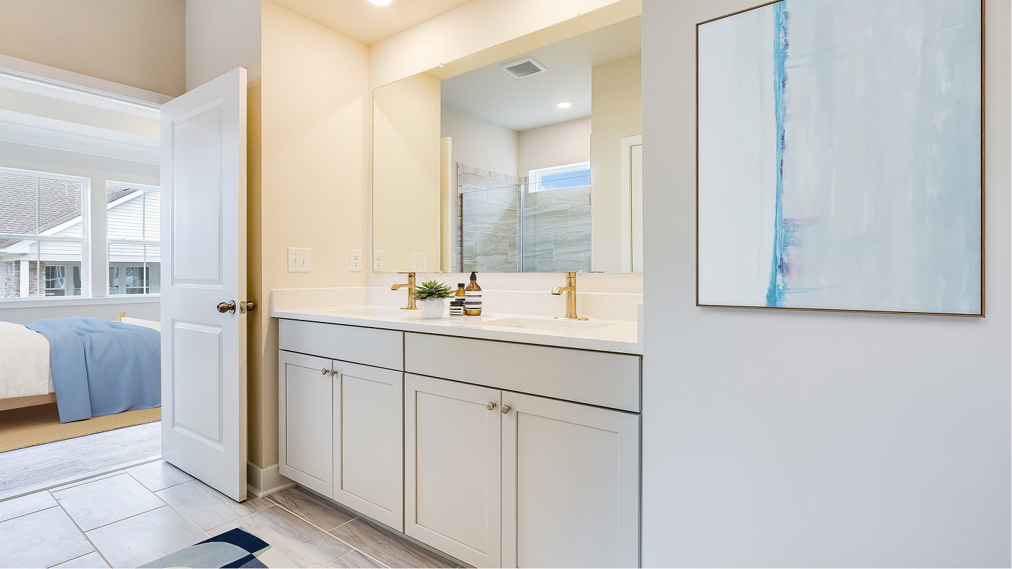 1814 Canton Owners Bath 1of2 1 Base2 081925
