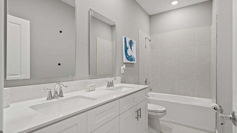 Estero second bathroom