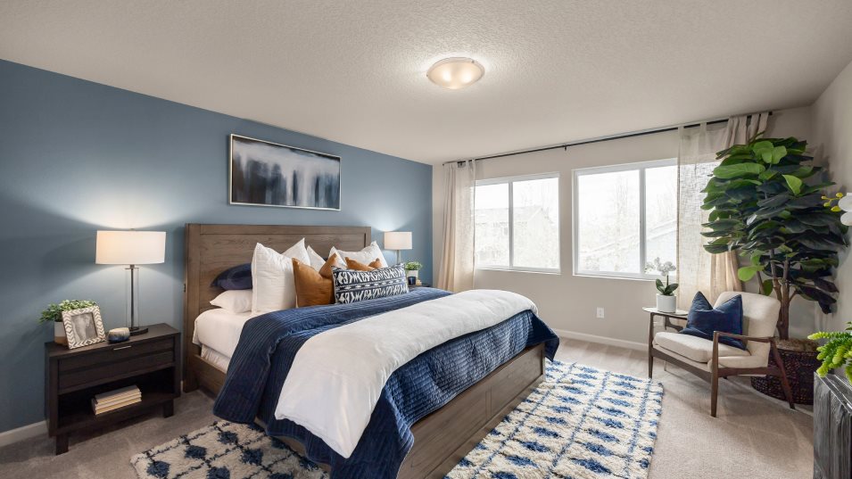 Furnished owner's bedroom