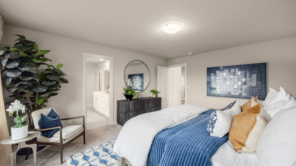 Furnished owner's bedroom