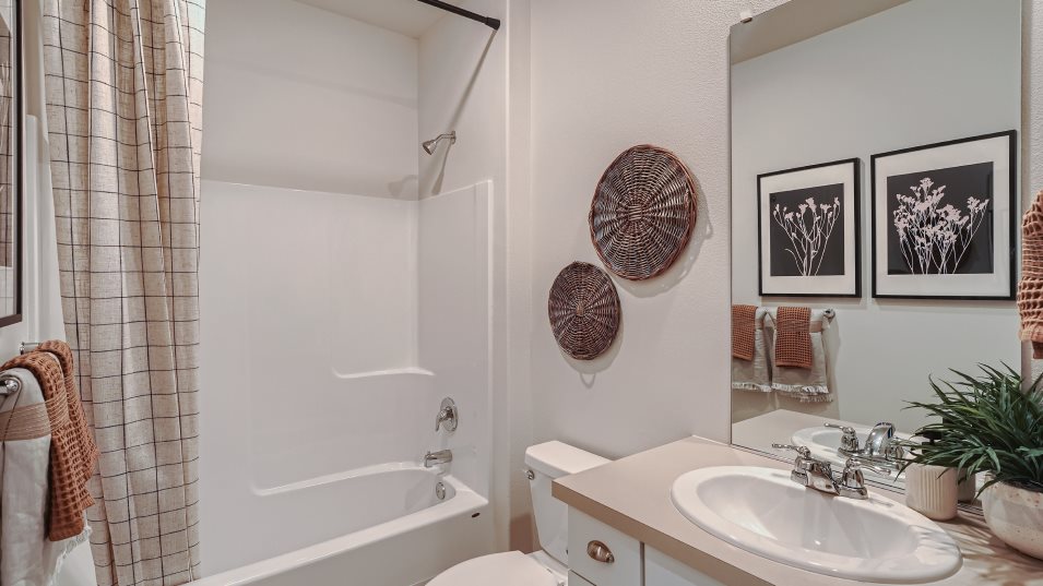Richland Bathroom 2