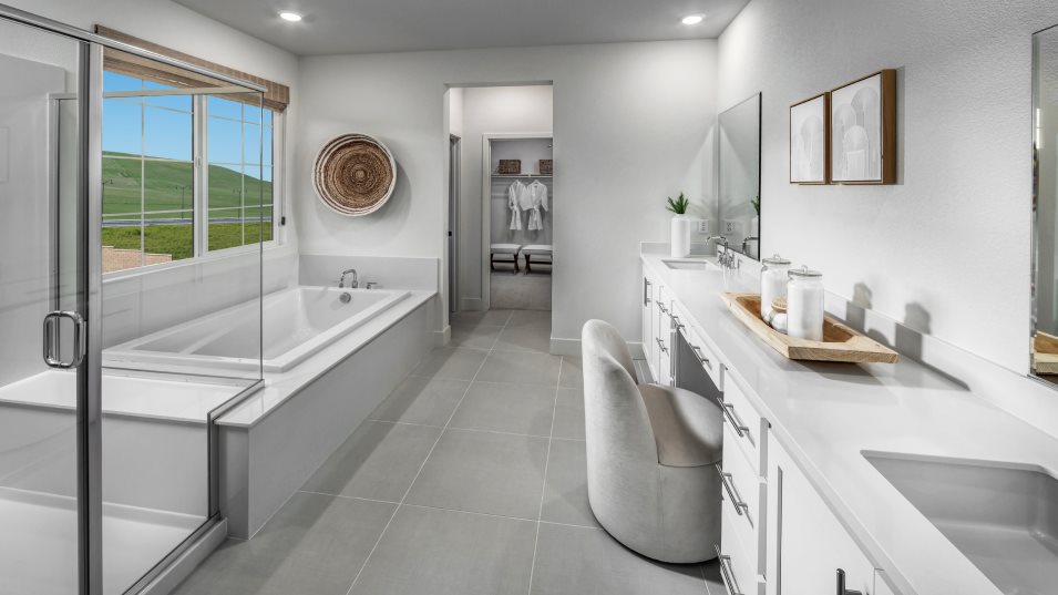Rangewood Res 2 owners bath