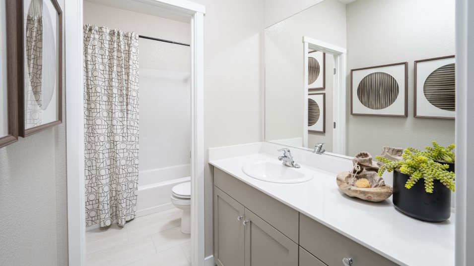 Residence 2072 bathroom 2